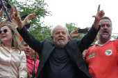 O ex-presidente Lula discursa em frente ao Sindicato dos Metalúrgicos do ABC