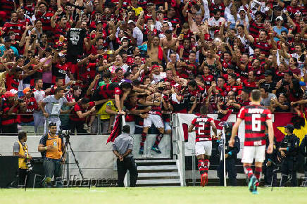 De quem foi o gol do Flamengo contra o Ceará?